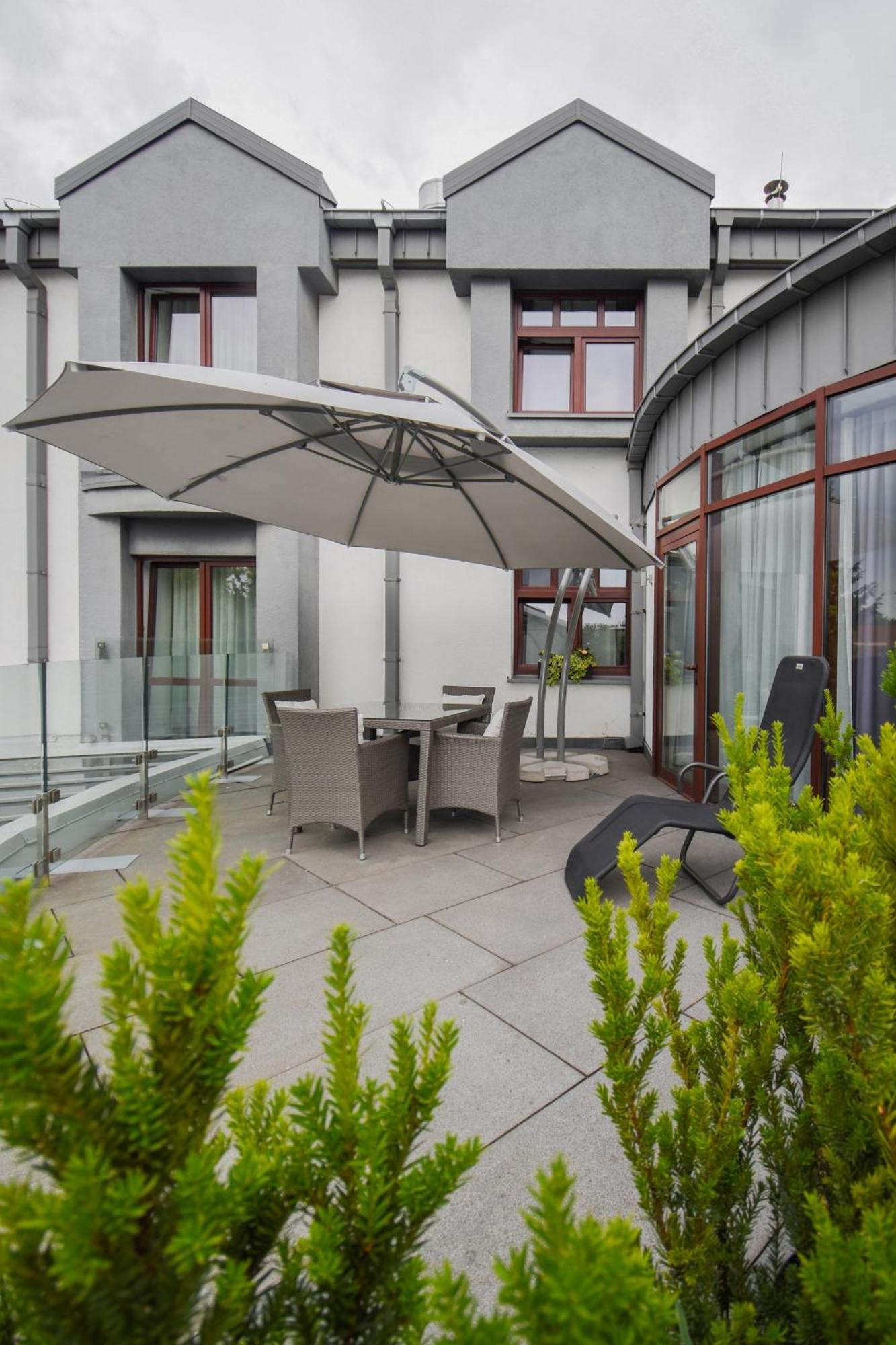 Hotel Saline Inowroclaw Bagian luar foto