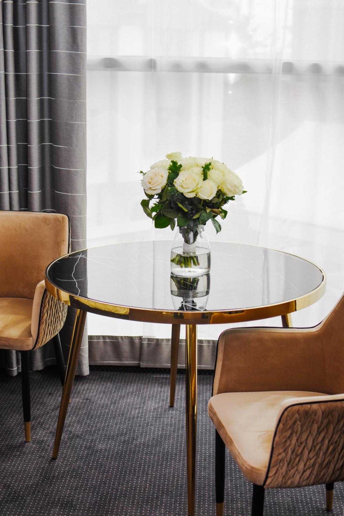 Hotel Saline Inowroclaw Bagian luar foto